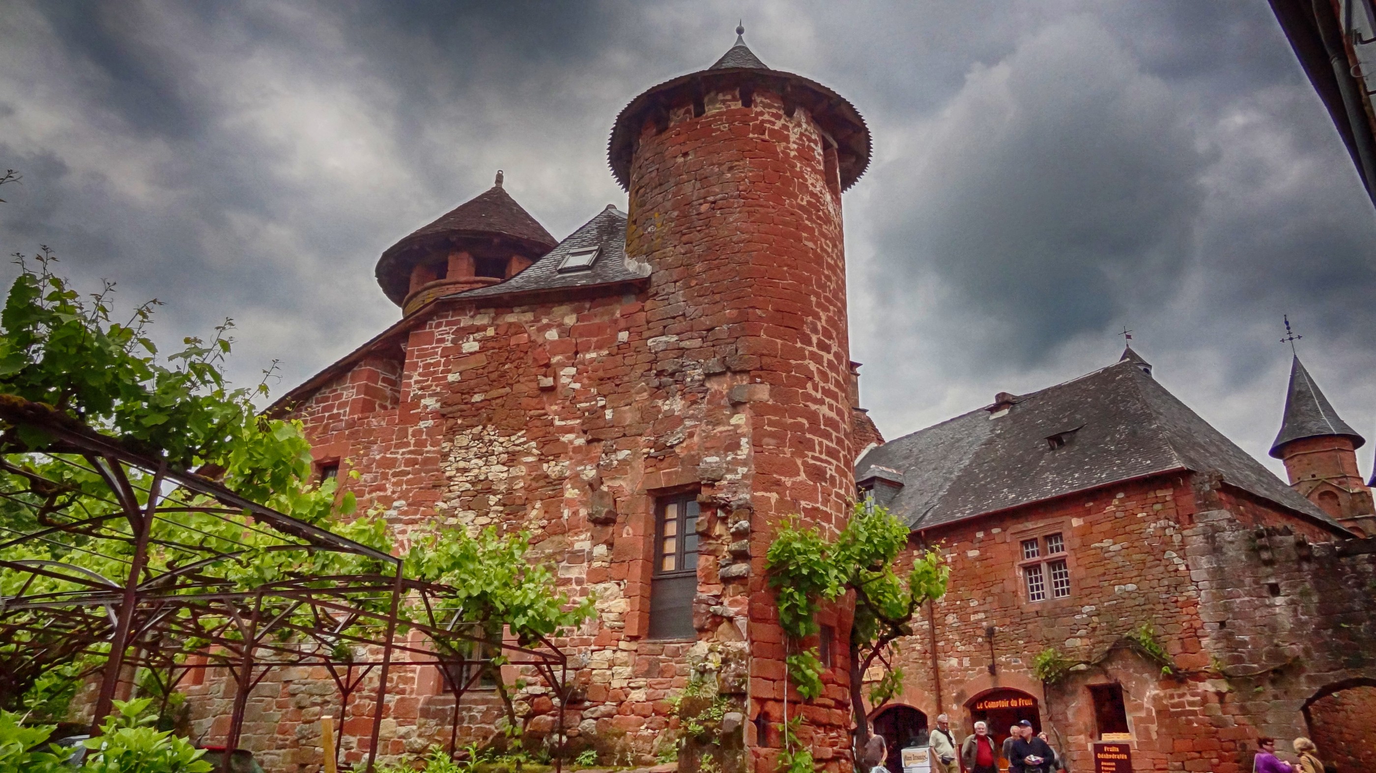 Tour à collonge la rouge